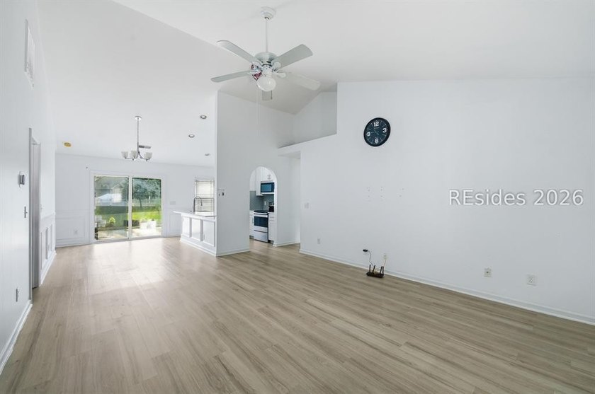 The Oakfield floorplan is a split floor plan, light, open, airy - photo 8