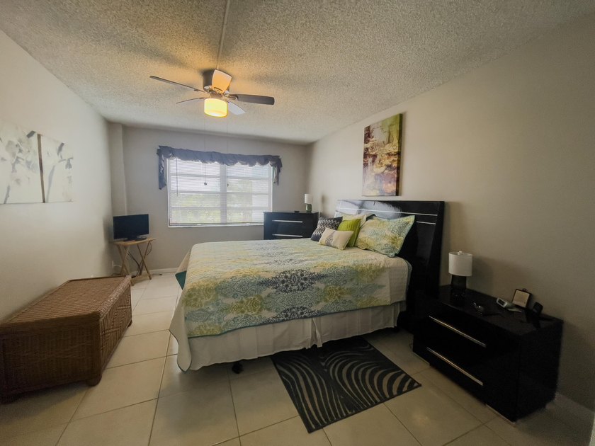 Really a Gem! wonderful one bed and one full bath, furnished or - photo 11