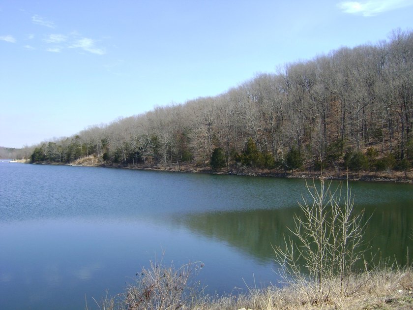 Diamond Lake lot with 224 feet of lake frontage, with a great - photo 4
