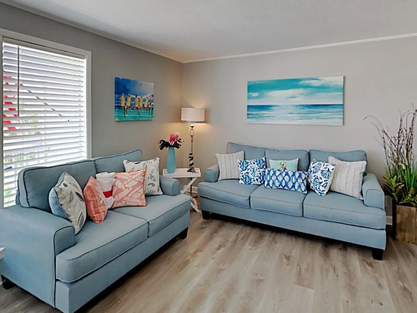 Renovated 1-bedroom condo in a peaceful setting with mature - photo 6