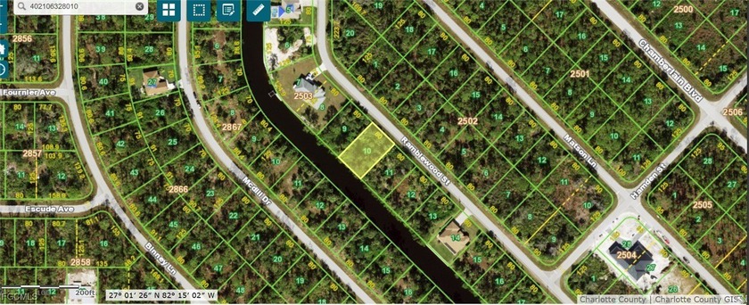 Beautiful lot with a wide canal with a northeastern front view - photo 4