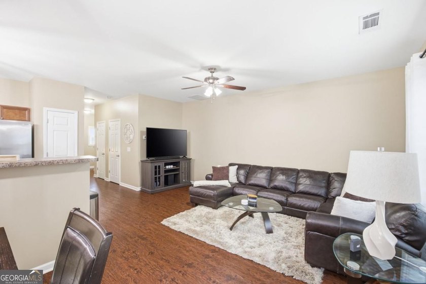 You just found the cleanest and best maintained townhome in - photo 5