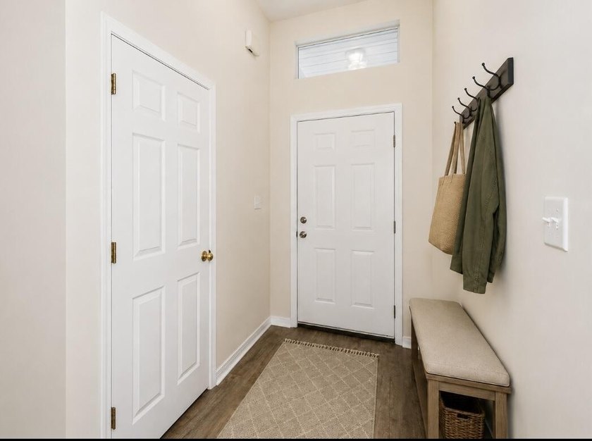 Welcome home to this charming 3-bedroom, 2-bathroom residence - photo 8