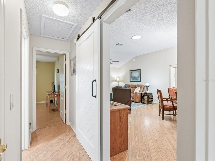 TURNKEY AND WELCOMING, THIS BEAUTIFULLY MAINTAINED 3-BEDROOM - photo 26