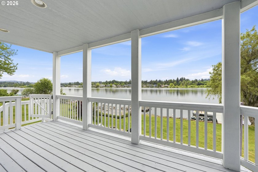 Experience stunning panoramic views that draw you straight to - photo 26