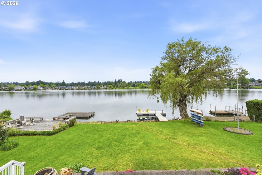 Experience stunning panoramic views that draw you straight to - photo 27