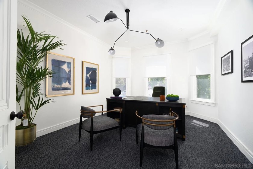 Positioned at the prestigious intersection of Bankers Hill - photo 8