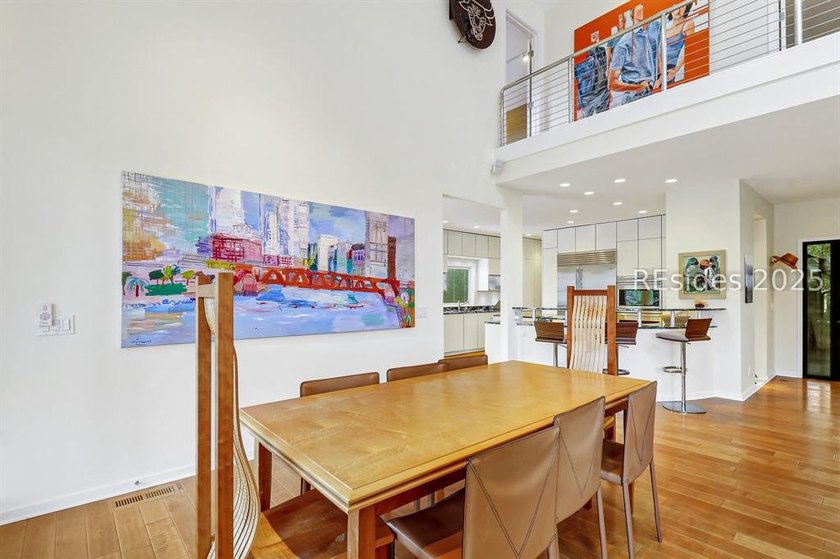 This sophisticated Marsh Island turn-key home offers a perfect - photo 20