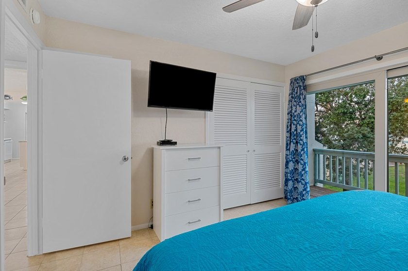 Welcome to coastal living in beautiful Rockport, Texas! This - photo 21