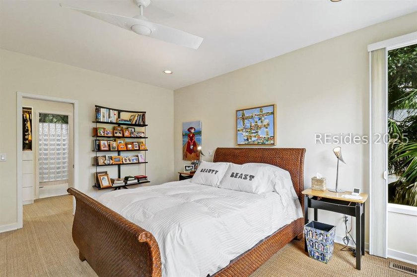 This sophisticated Marsh Island turn-key home offers a perfect - photo 27