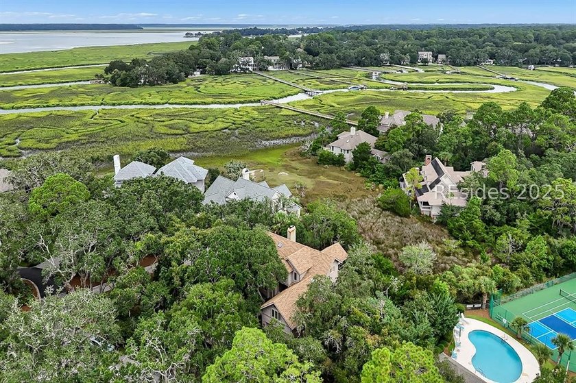 This sophisticated Marsh Island turn-key home offers a perfect - photo 47