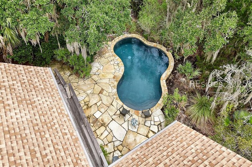 This sophisticated Marsh Island turn-key home offers a perfect - photo 49