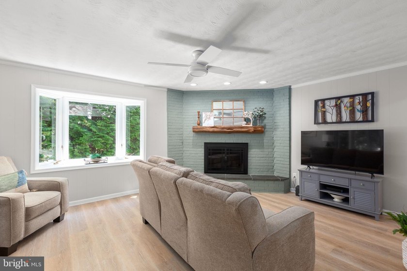 Rare Deep-Water Lakefront Living-Turnkey, Updated, and Ready for - photo 23