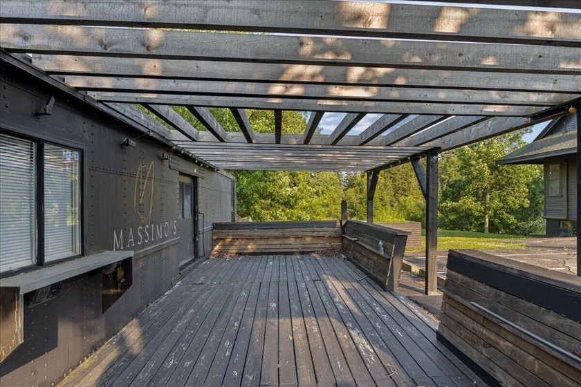 An extraordinary opportunity to own a truly distinctive - photo 32