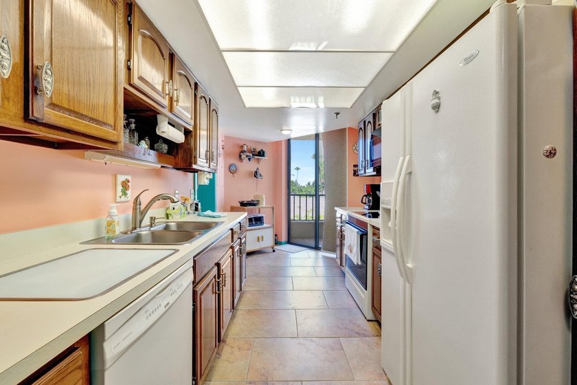 Paradise Found!!! 2nd floor 2/2 Seascape I condo in desirable - photo 11