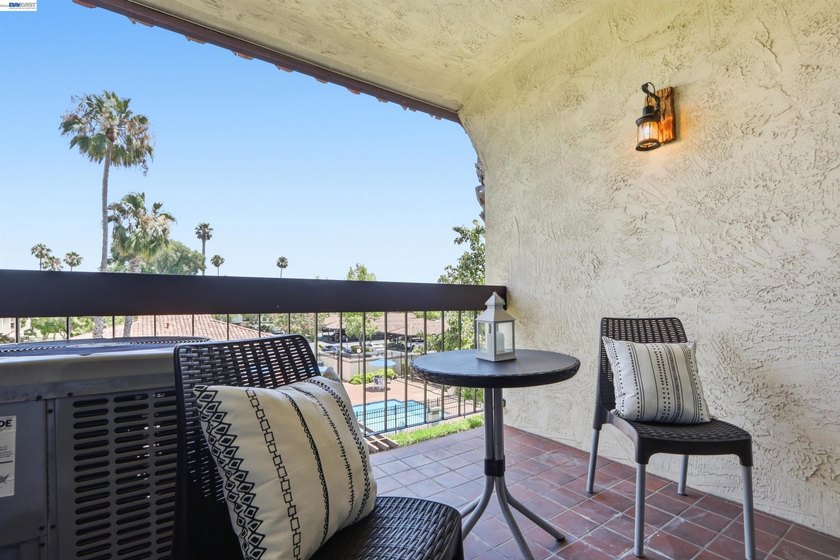 Welcome home to this beautifully renovated corner unit tucked - photo 22