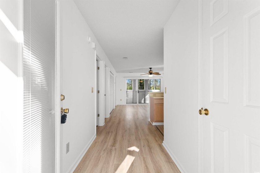 Do to no fault of the seller, this condo is back on the market - photo 4