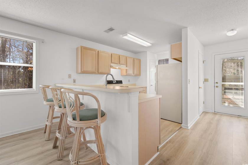 Do to no fault of the seller, this condo is back on the market - photo 5