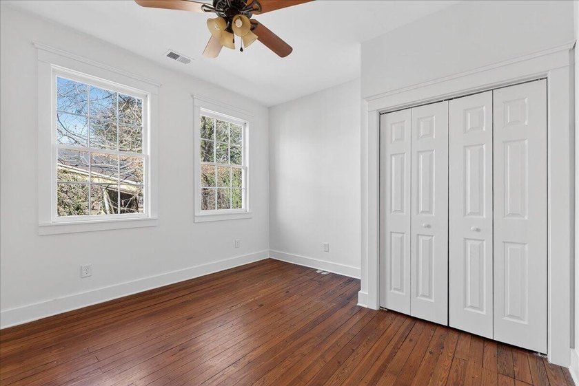 This beautifully renovated historic duplex features two units - photo 10