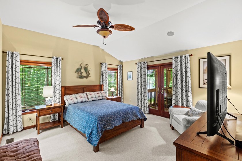 Welcome to 322 Lake Caroline Drive, where every day feels like a - photo 21