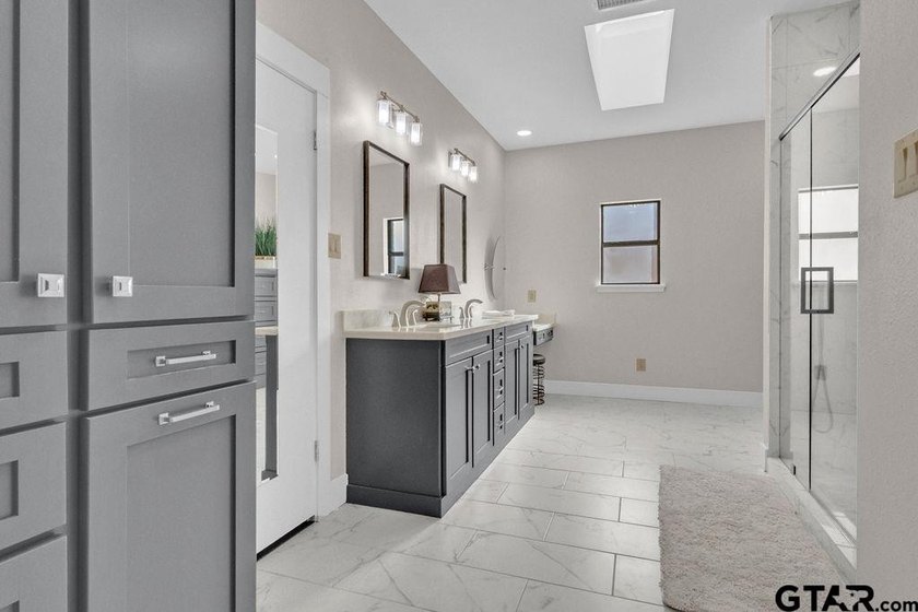This beautifully updated home strikes that perfect balance - photo 25