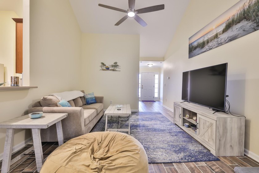 Welcome to 117 Bleckley Ave, located in the desirable Arrowhead - photo 4