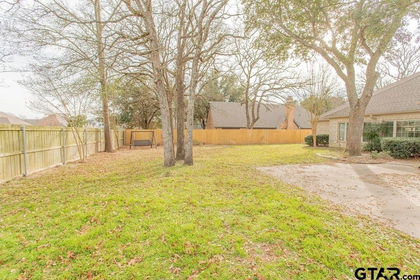 This beautifully updated home strikes that perfect balance - photo 41