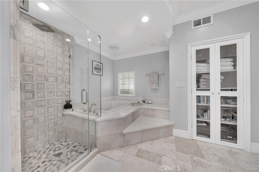 Immaculate custom built private recently remodeled oasis home - photo 30