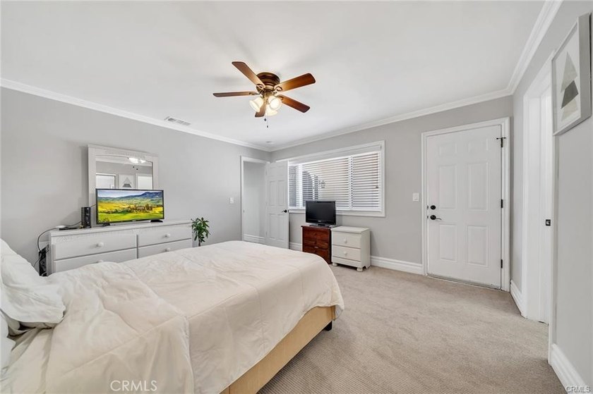 Immaculate custom built private recently remodeled oasis home - photo 47