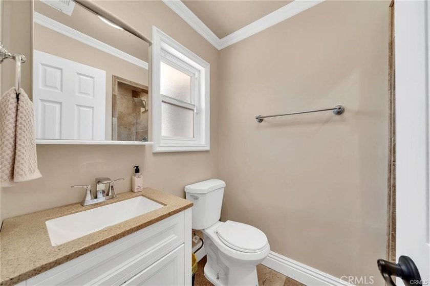 Immaculate custom built private recently remodeled oasis home - photo 48