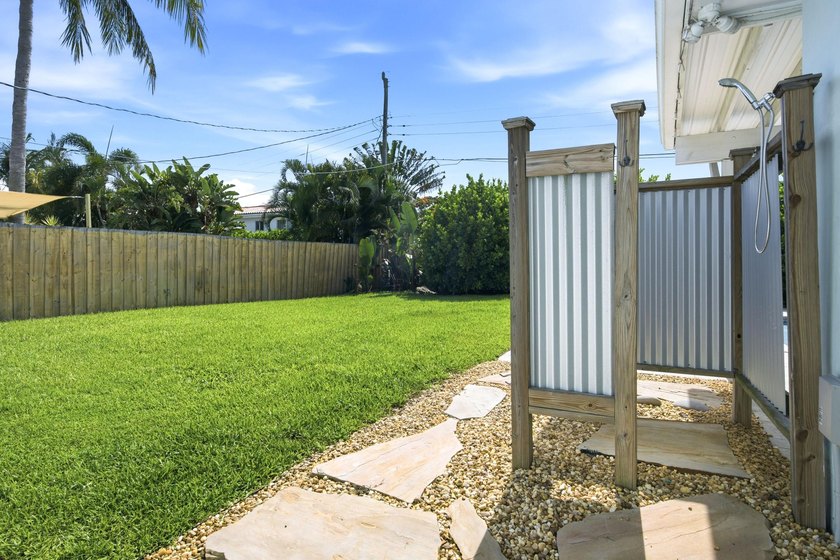 Lakefront living at its finest! Enjoy breathtaking panoramic - photo 28