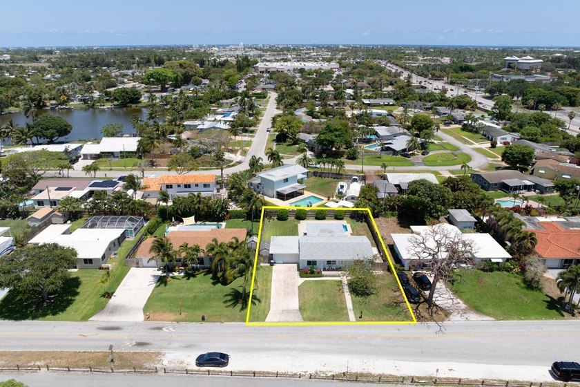 Lakefront living at its finest! Enjoy breathtaking panoramic - photo 34