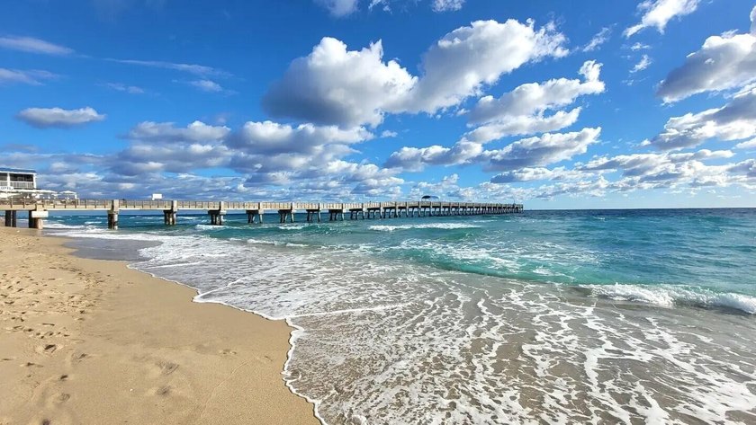 Lakefront living at its finest! Enjoy breathtaking panoramic - photo 36