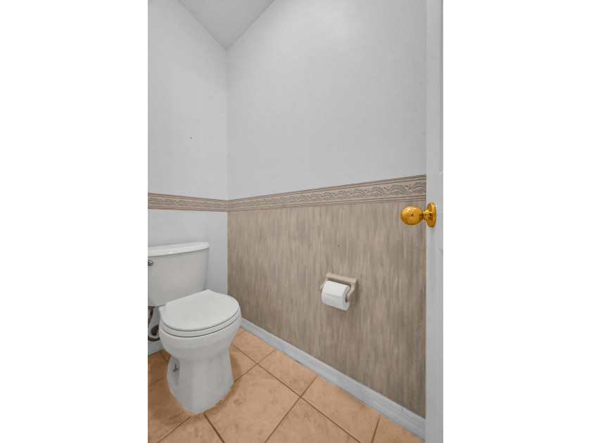 Looking to build sweat equity and make this home your own? This - photo 39