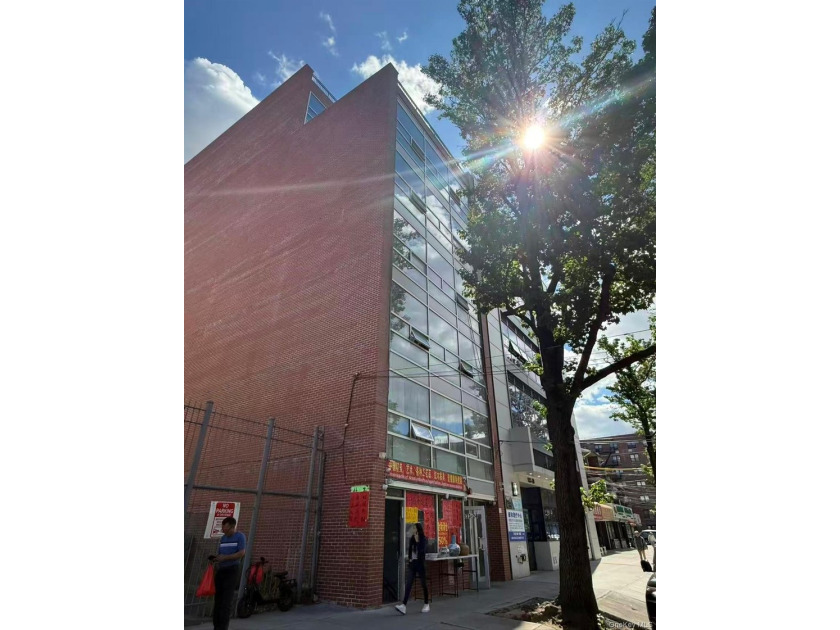 Prime Office Building for Sale in the Heart of Flushing! - photo 3
