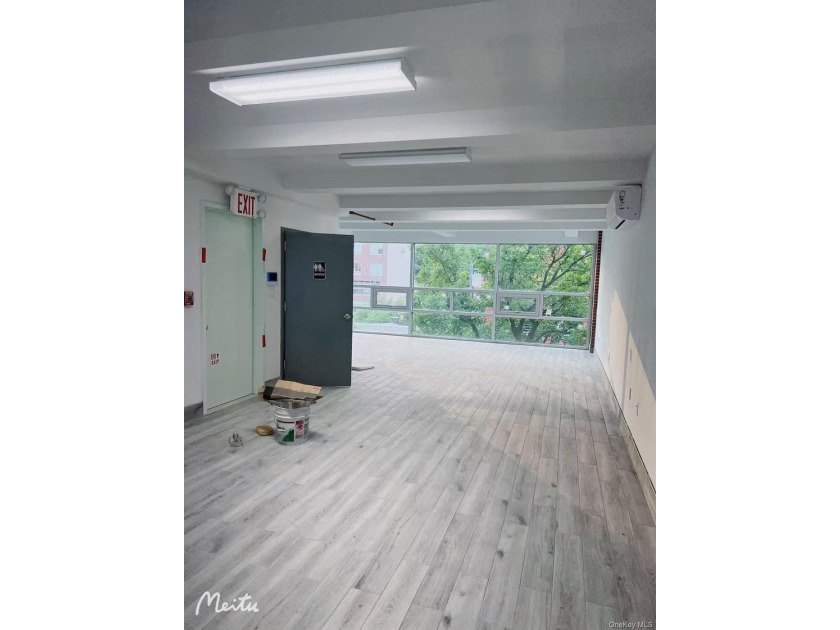 Prime Office Building for Sale in the Heart of Flushing! - photo 4