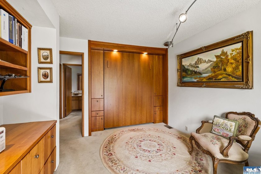 This is a home you feel the moment you enter, architecturally - photo 22
