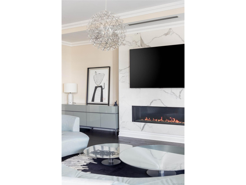 Introducing 2,600 Square feet of elegant interior space, this - photo 3
