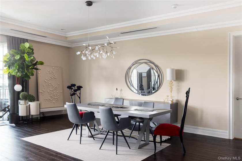 Introducing 2,600 Square feet of elegant interior space, this - photo 4