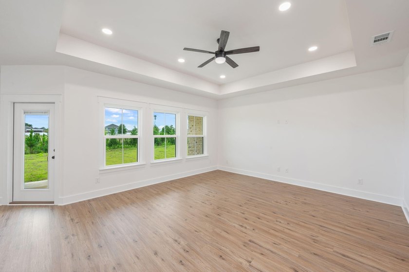 Welcome home to this beautiful new construction 4-bedroom - photo 10