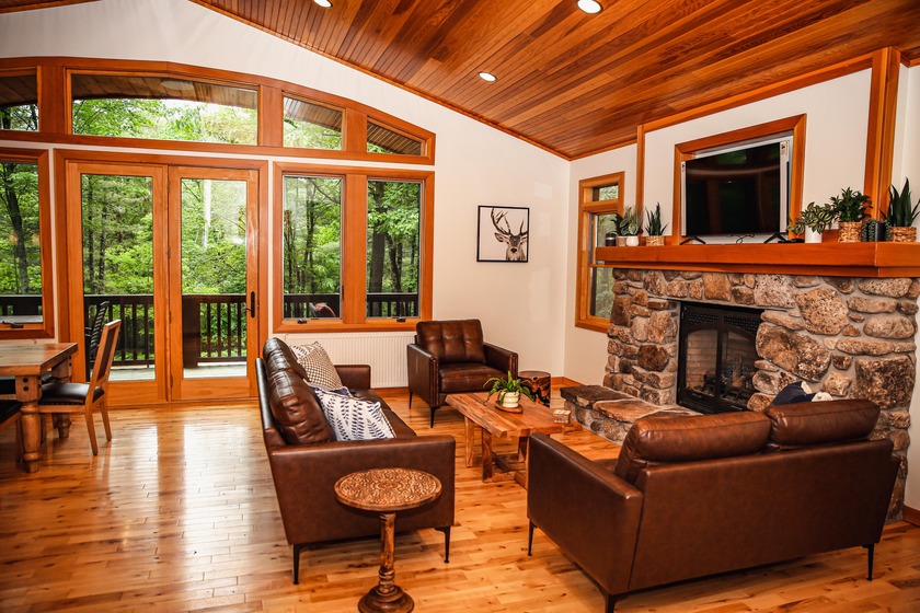 Escape into relaxation &amp; serenity at 32 Seneca Trail, which - photo 2