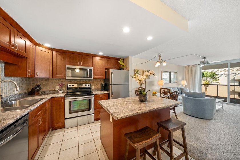 Welcome to Maui Banyan H-210, a beautifully maintained 1-bedroom - photo 6