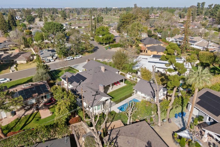 Rebuilt from the ground up in 2020, this Olde Stockdale gem - photo 5
