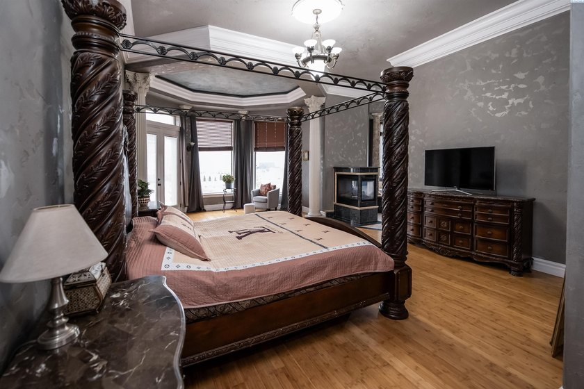MLS# 290580 Imagine stepping into a world where elegance meets - photo 26