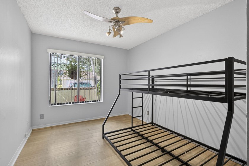 Welcome to this beautifully maintained 2-bedroom, 2-bath - photo 28