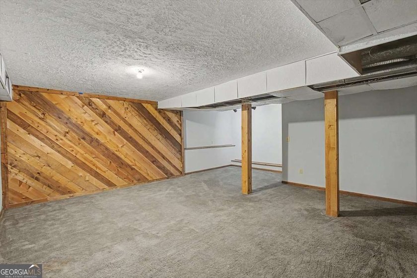 Looking for a home you can make your own? This split-foyer home - photo 33