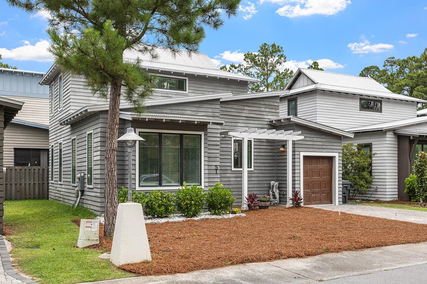 Get ready to fall in love with a home that's pure coastal-cool - photo 2