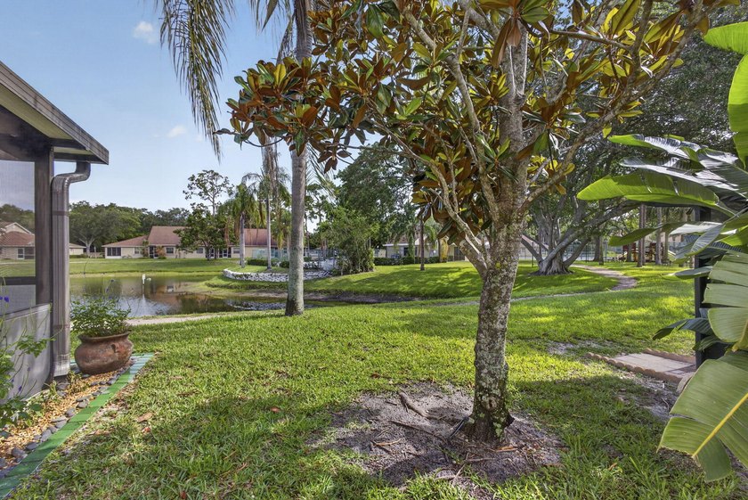 Welcome to this beautifully maintained 2-bedroom, 2-bath - photo 45