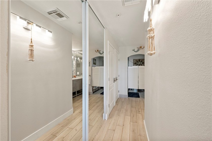 BEACHFRONT BEAUTY! Fabulously updated, this spacious 3-bedroom - photo 20
