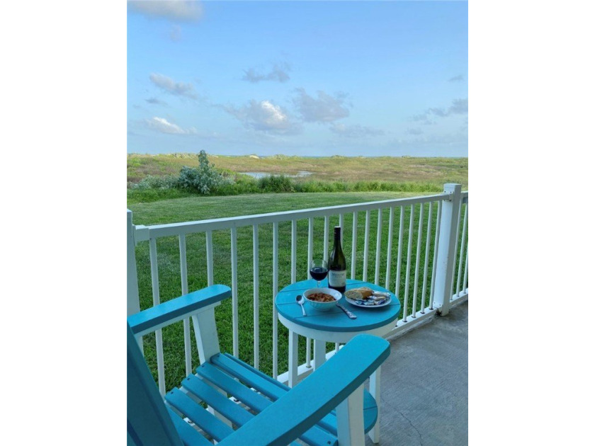 BEACHFRONT BEAUTY! Fabulously updated, this spacious 3-bedroom - photo 26